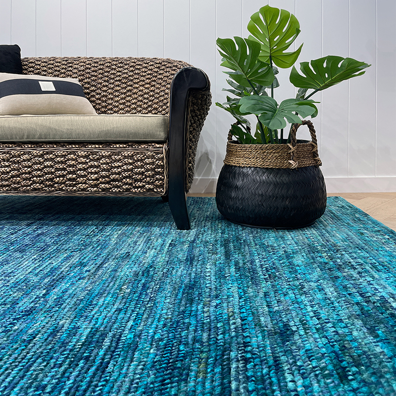 Textured wool rug - blue, turquoise